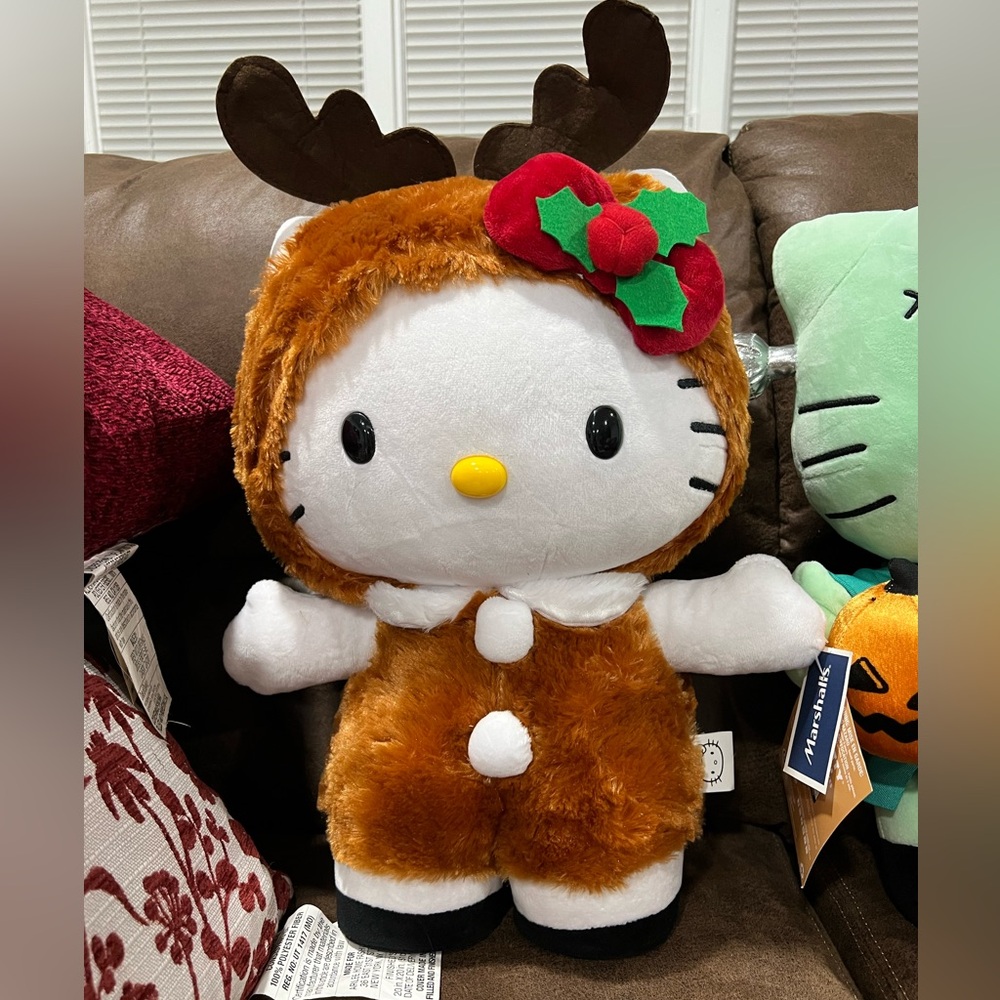 Hello kitty reindeer greeter Christmas
